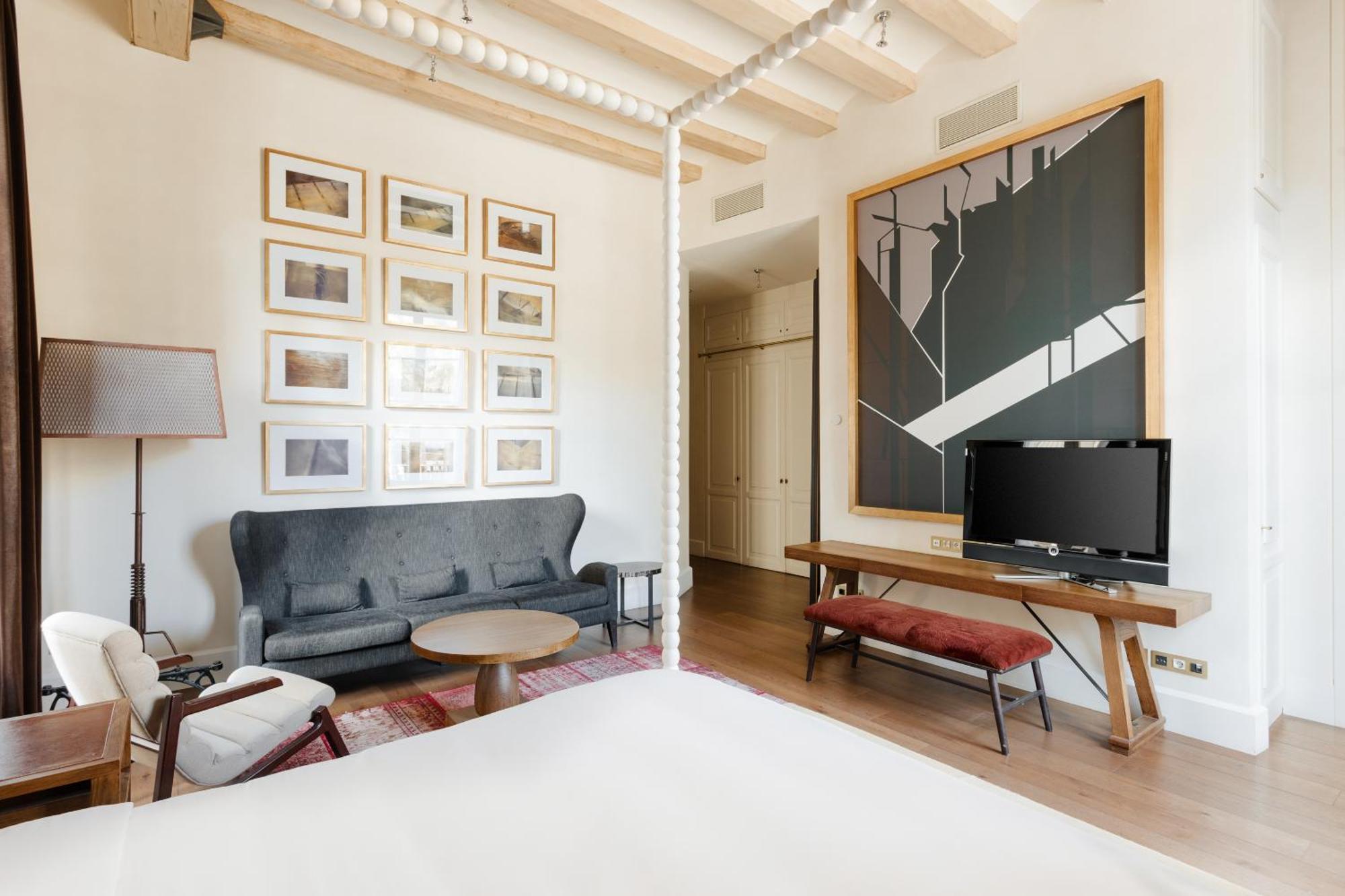 Do Placa Reial Powered By Sonder Барселона Номер фото A typical apartment at the Hotel